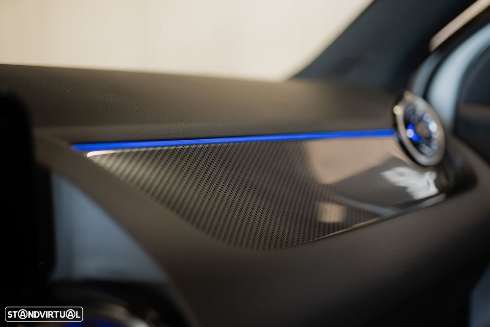 Mercedes-Benz GLA 250 e 8G-DCT AMG Line - 40