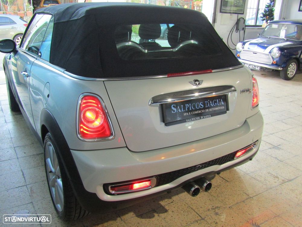 MINI Cabrio Cooper S - 11