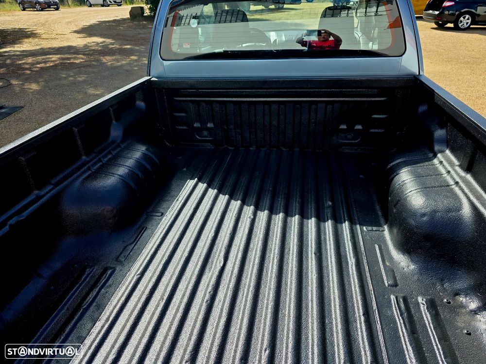 Isuzu D-Max 2.5 DTi CD 4WD LS - 21