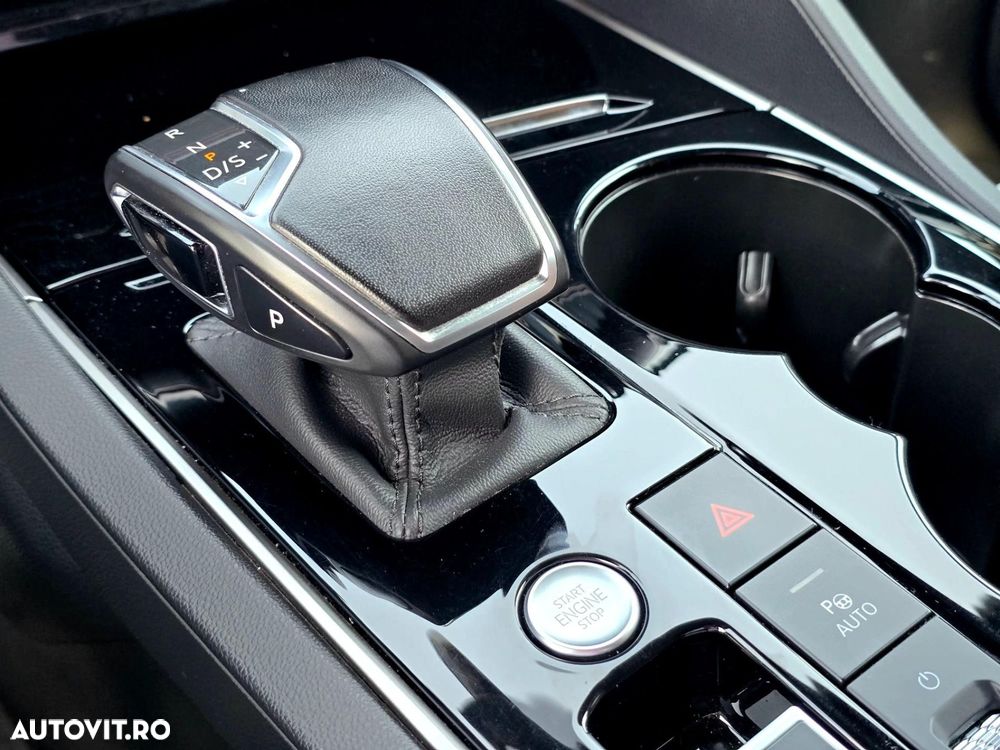 Volkswagen Touareg - 25