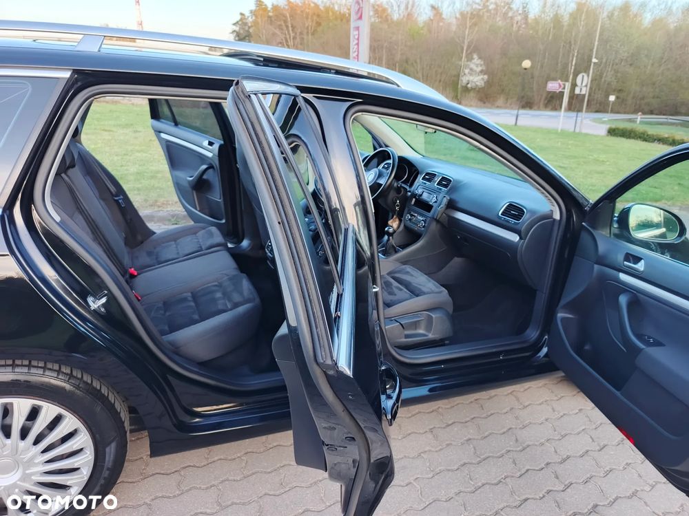 Volkswagen Golf 2.0 TDI DPF Highline - 5