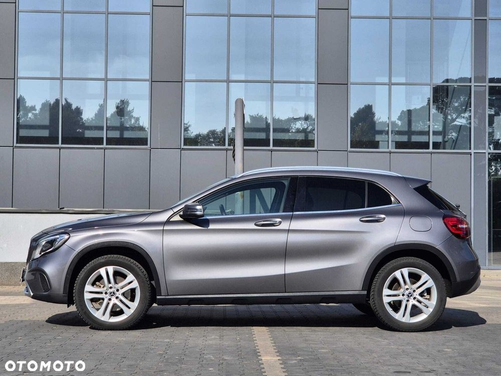Mercedes-Benz GLA 250 4-Matic Urban - 7