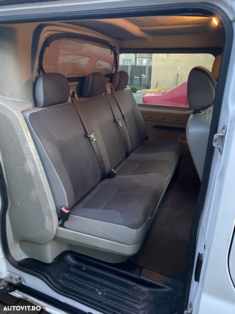 Opel Vivaro - 11