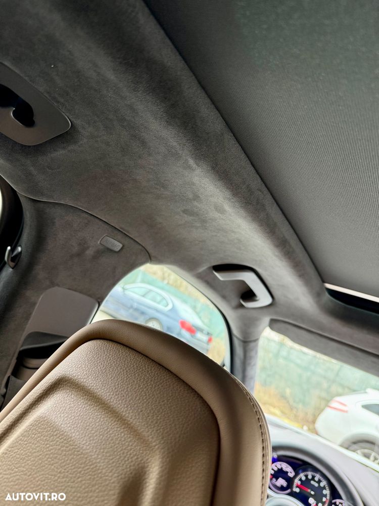 Porsche Cayenne S - 17