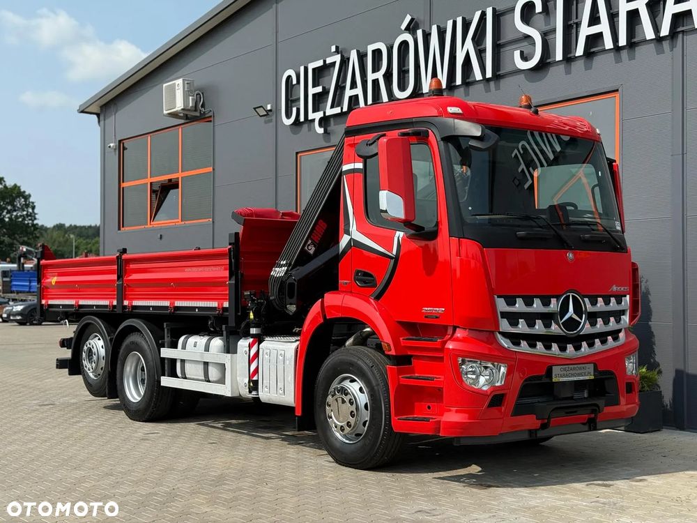 Mercedes-Benz AROCS 2532 // E6 // wywrotka 3-Stronna + HIAB HIDUO 158 B-2 // 6x2 6x4 HDS żuraw kran crane kiper kipper // Actros Antos - 8