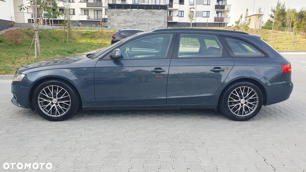Audi A4 Avant - 5