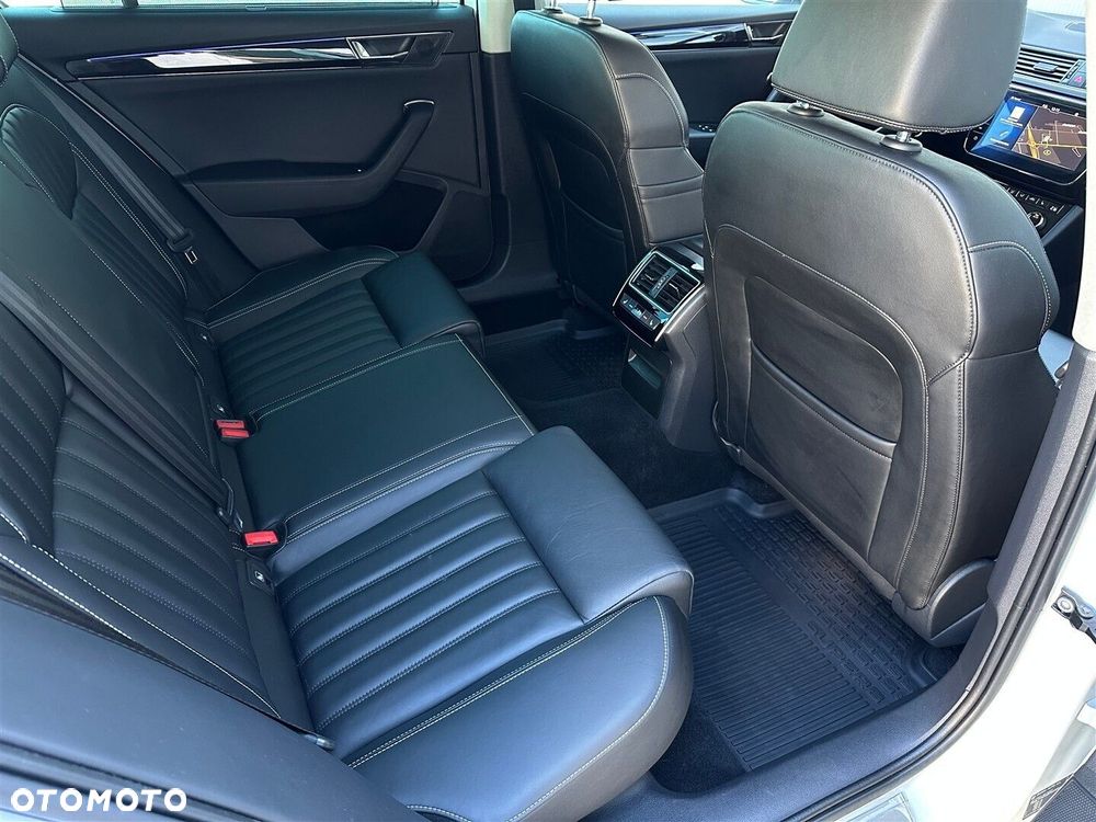 Skoda Superb 2.0 TSI 4x4 L&K DSG - 8