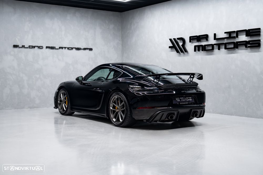 Porsche 718 Cayman GT4 PDK - 9