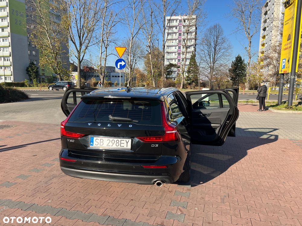 Volvo V60 D3 Momentum Pro - 25