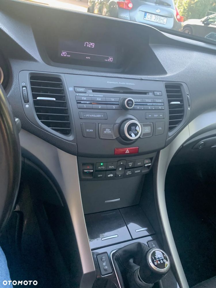 Honda Accord 2.0 Executive - 15