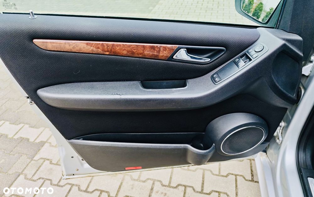 Mercedes-Benz Klasa B 180 BlueEFFICIENCY SPORT EDITION - 7