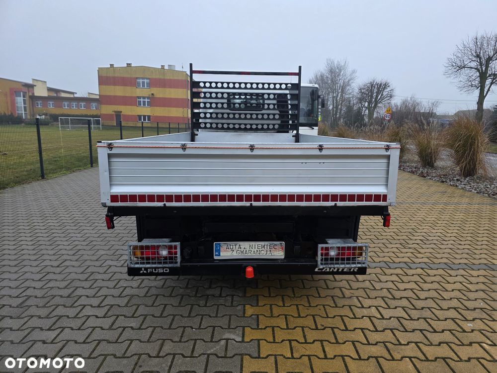 Mitsubishi Fuso Canter - 8