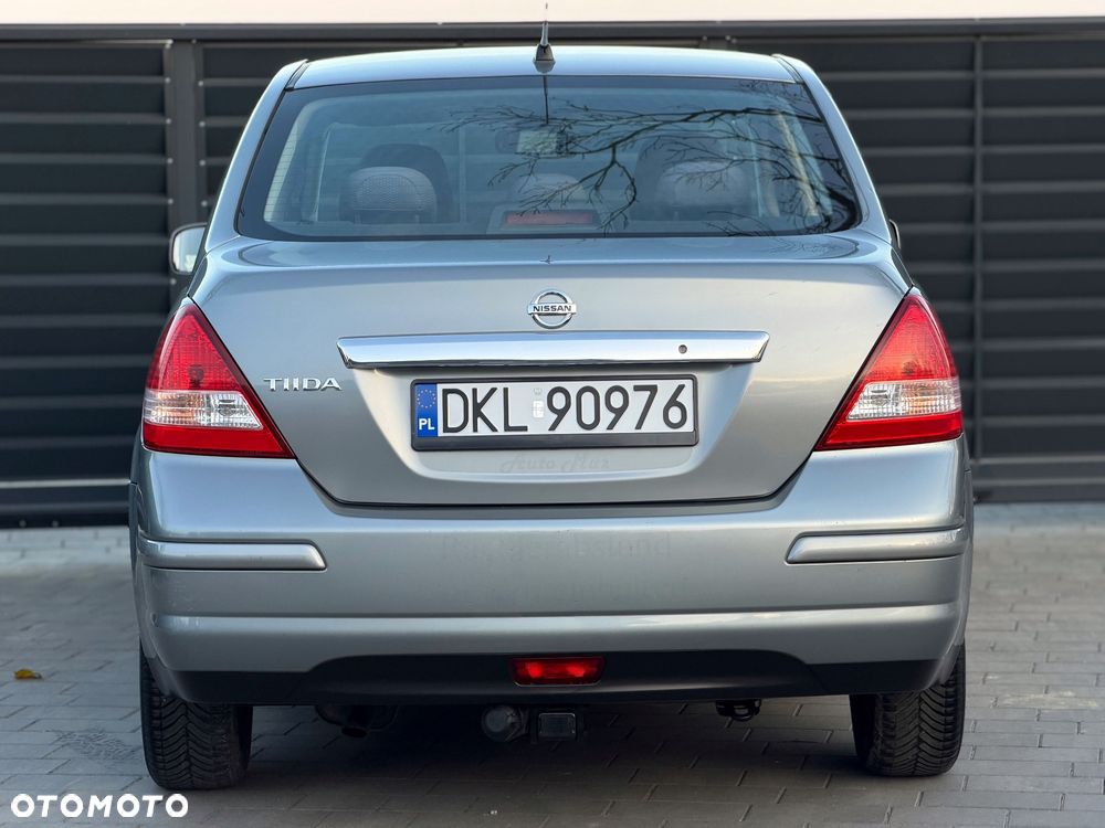 Nissan Tiida 1.8 Tekna - 8
