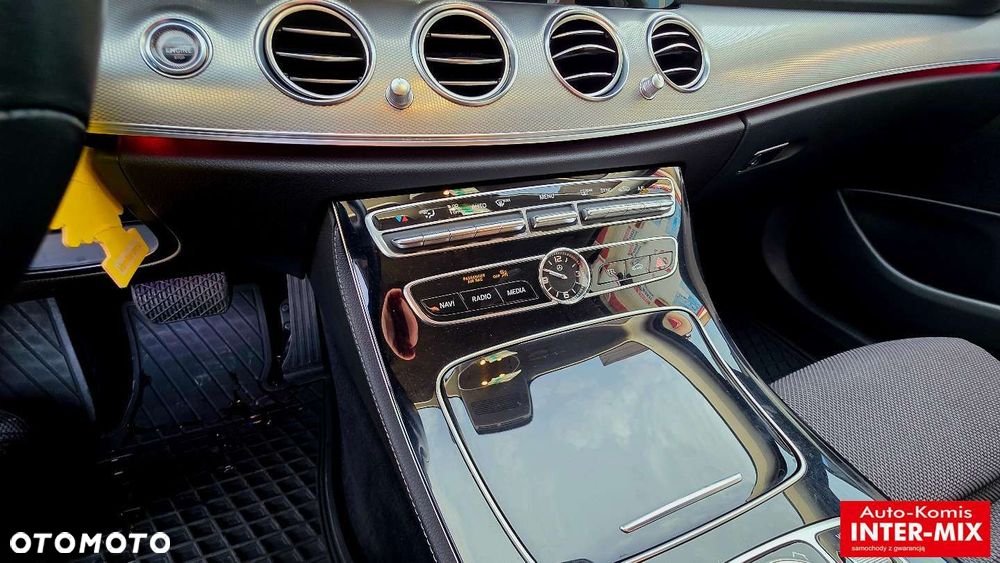 Mercedes-Benz Klasa E - 32