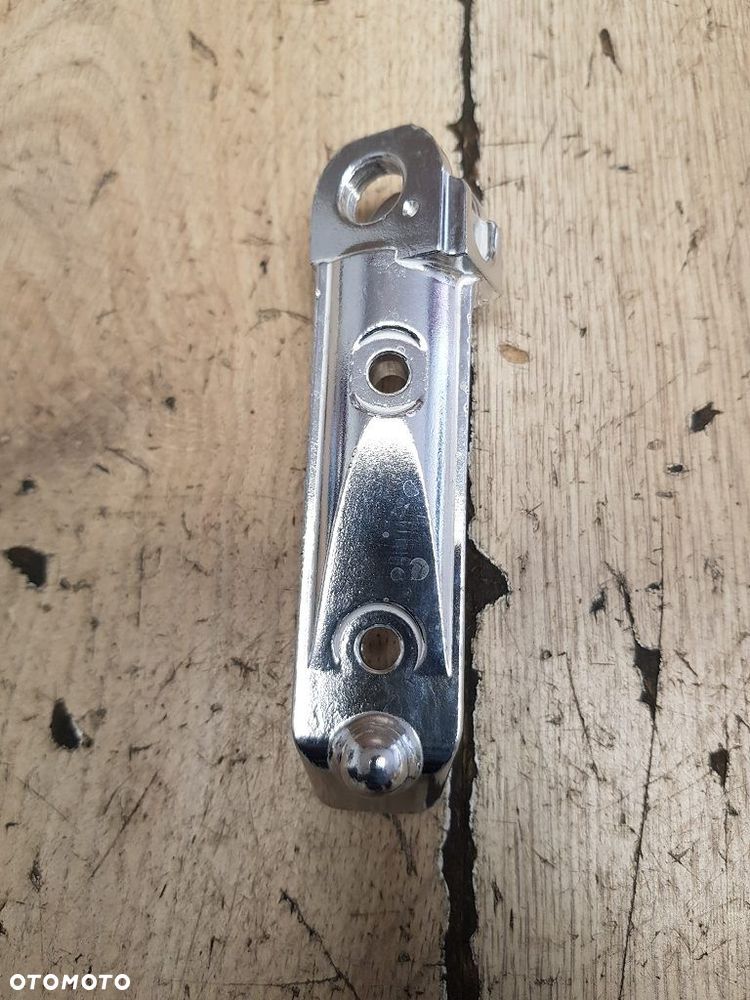 Podnóżek kierowcy lewy Suzuki GSF600 RF600 RF900 GSX-R1100 43521-40C00 - 4