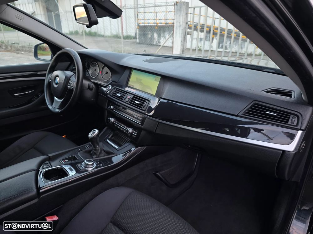 BMW 520 d Line Luxury - 16