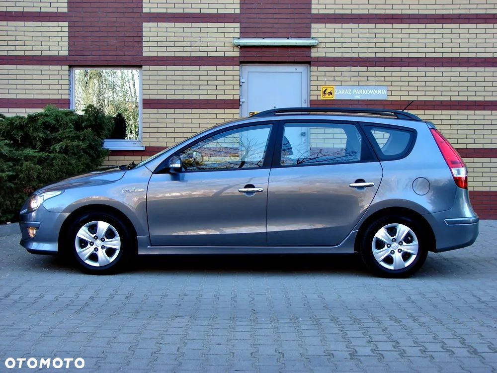 Hyundai i30 i30cw 1.4 blue Comfort - 13