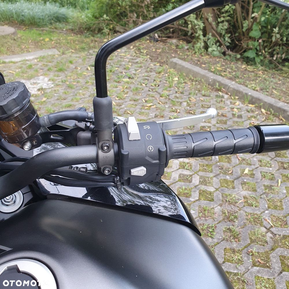 Kawasaki Versys 1000 - 6