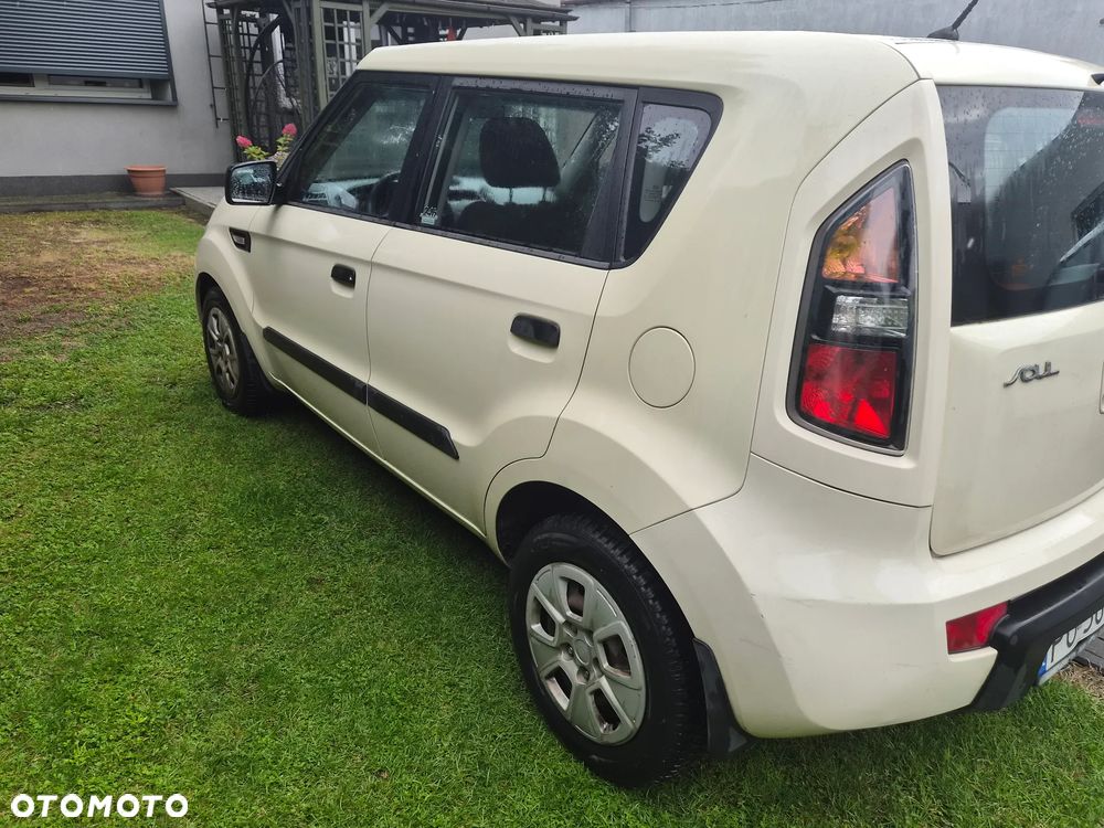 Kia Soul 1.6 CRDI M - 4