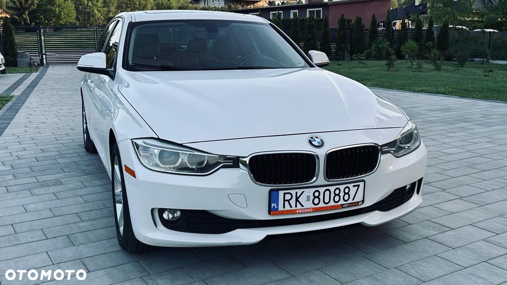BMW Seria 3 320i - 33