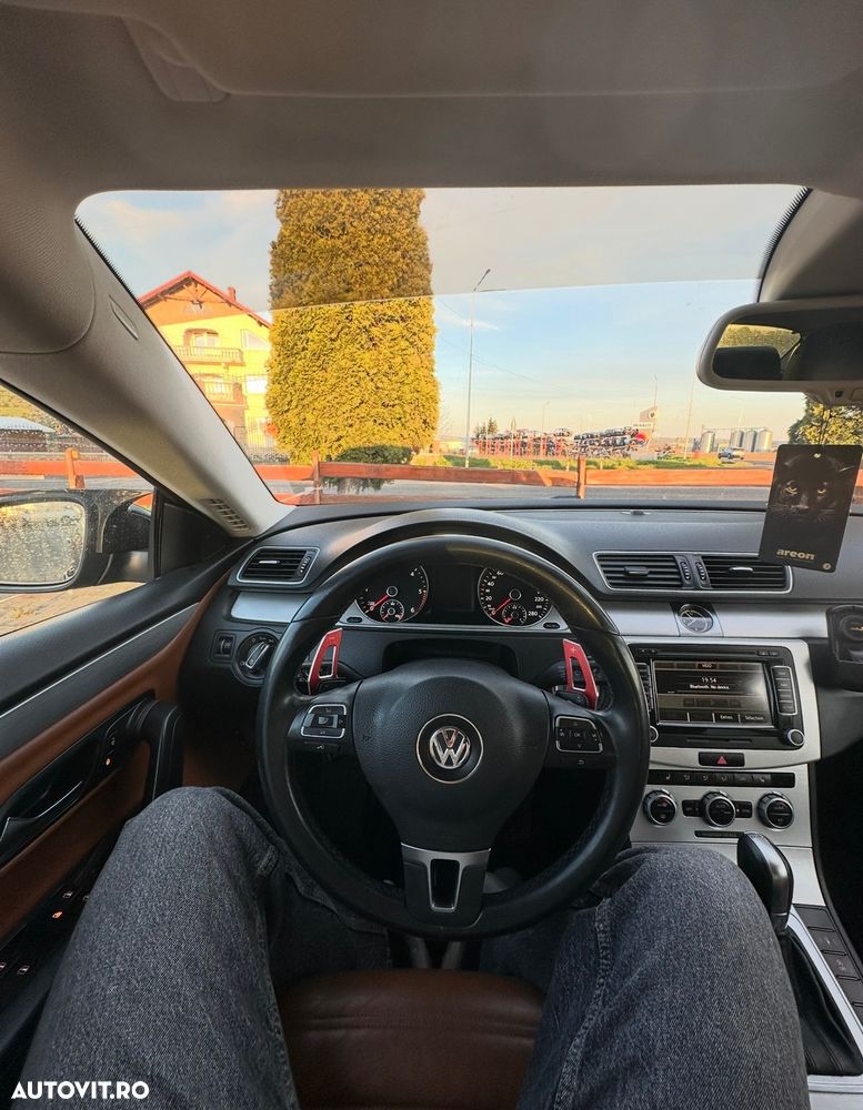 Volkswagen Passat CC 2.0 TDI 4Motion BlueMotion Technology DSG - 9
