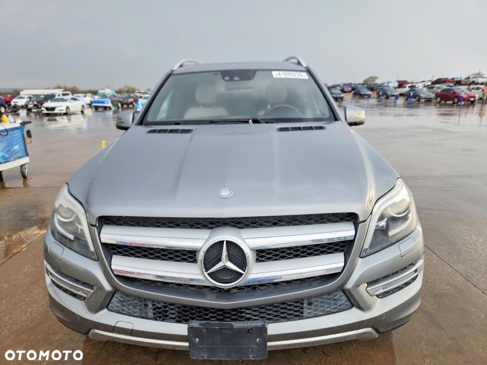 Mercedes-Benz GL - 5