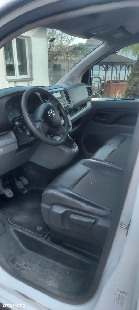 Toyota Proace - 10