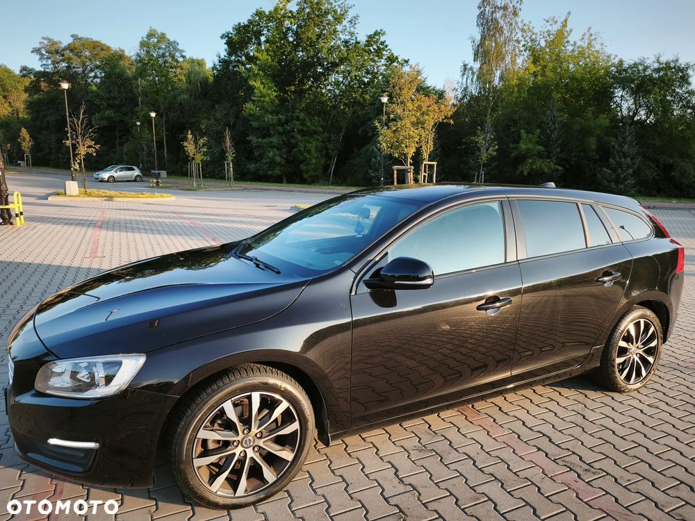 Volvo V60 D2 Drive-E Momentum - 10