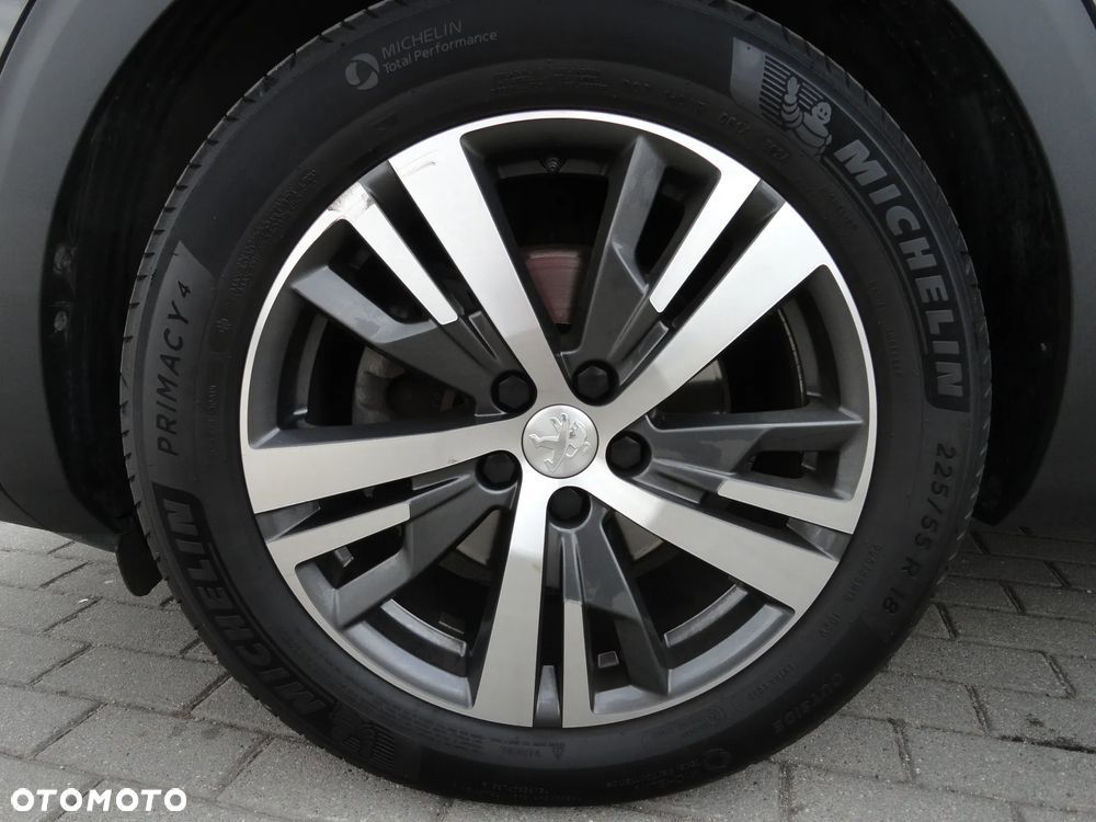 Peugeot 3008 BlueHDi 130 Stop & Start EAT8 Allure - 23