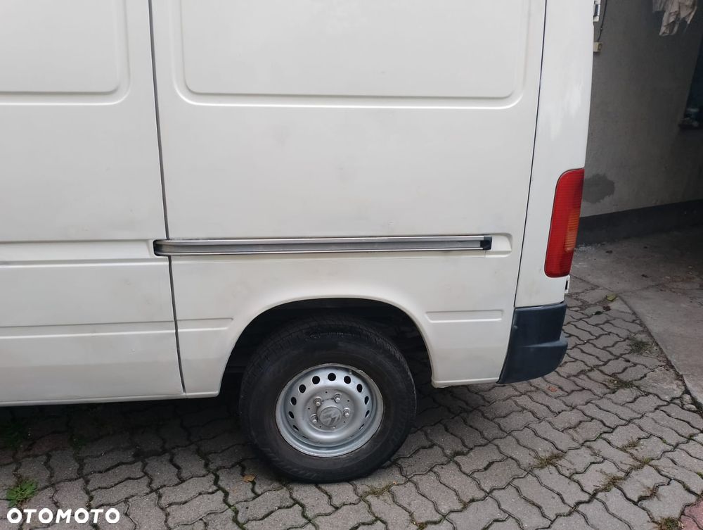Volkswagen LT35, L1H1, 2,5 TDI - 21