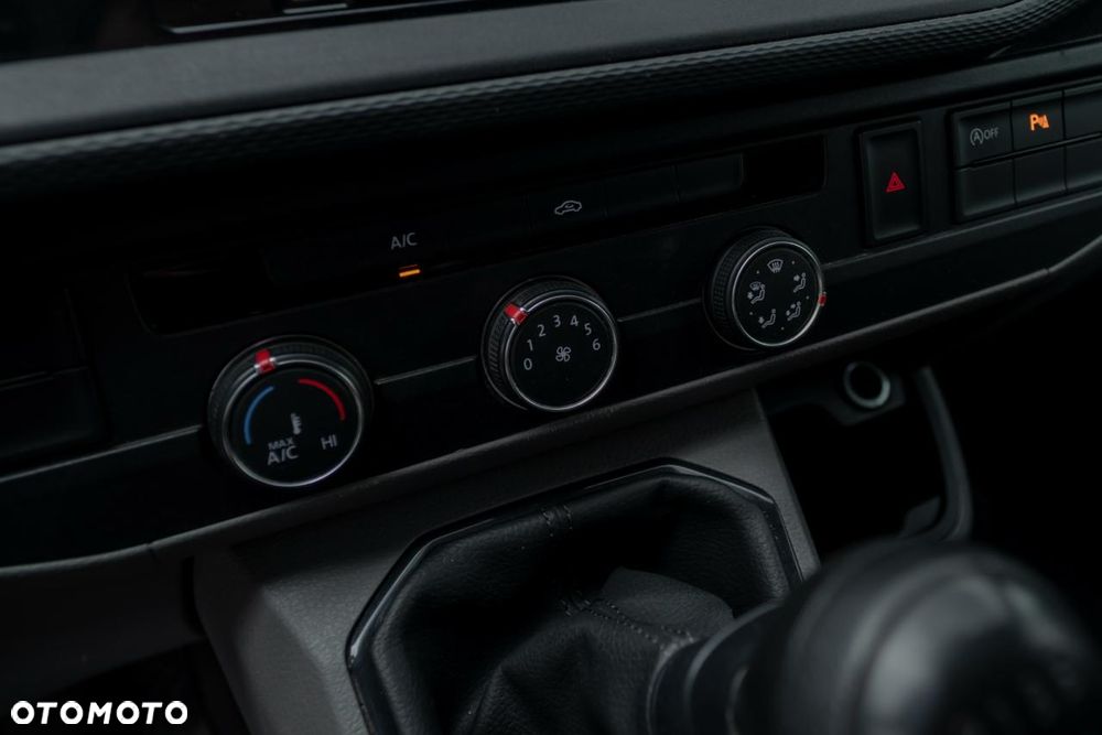 Volkswagen Transporter - 14