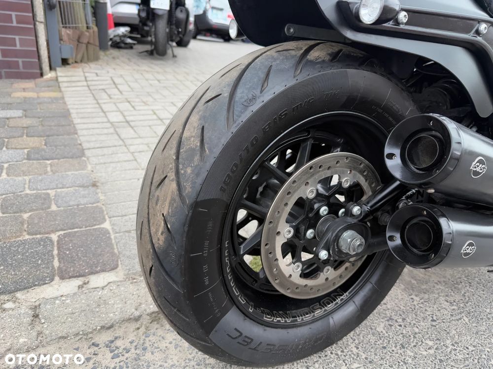 Harley-Davidson FXSB Breakout - 15