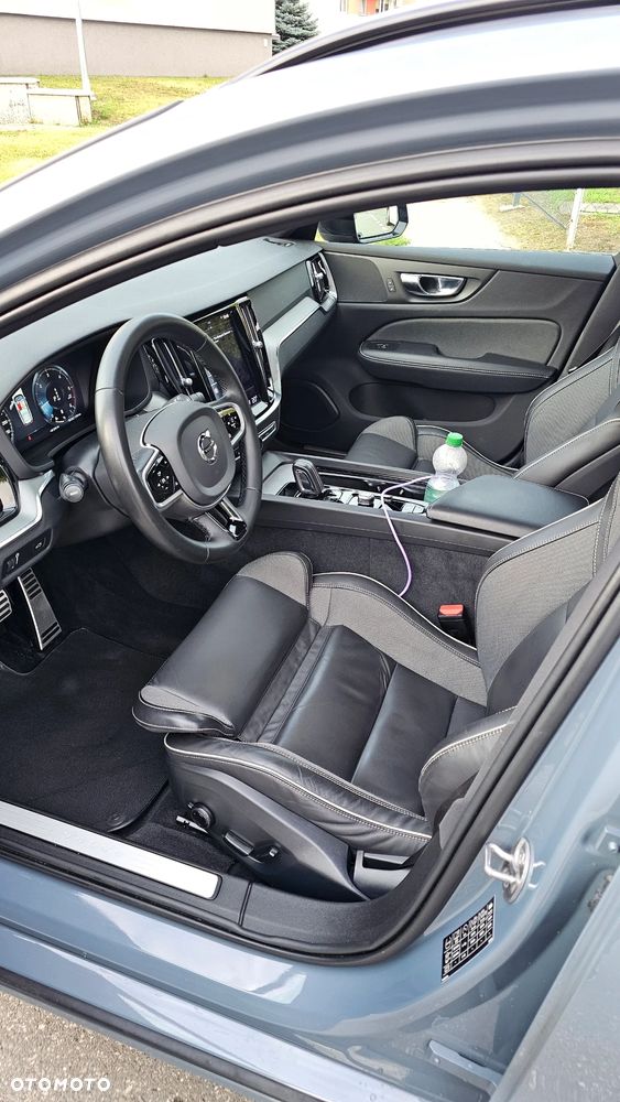 Volvo V60 B4 D Geartronic RDesign - 19