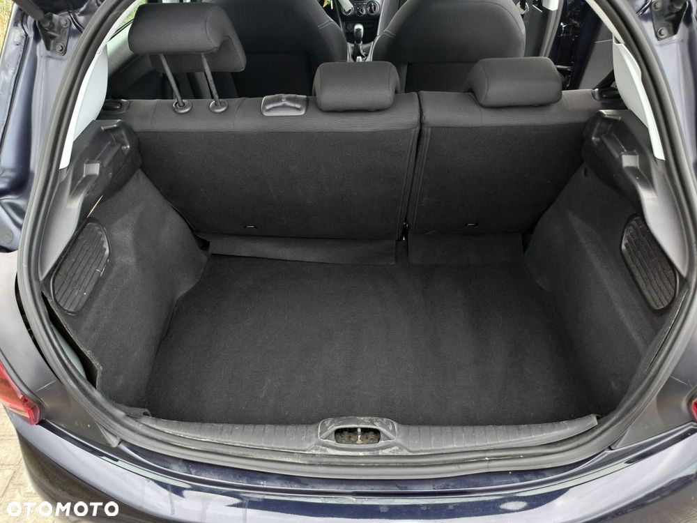 Peugeot 208 - 19
