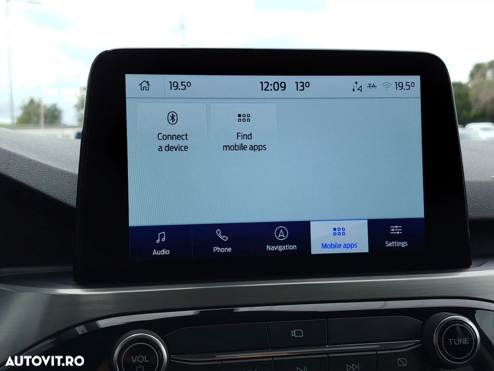 Ford Kuga - 25