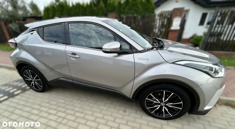Toyota C-HR 1.8 Hybrid Prestige - 2