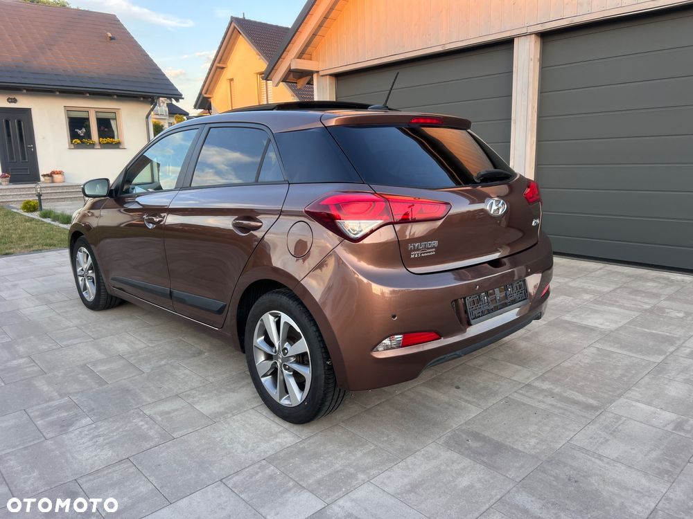 Hyundai i20 1.1 CRDi YES Gold - 3