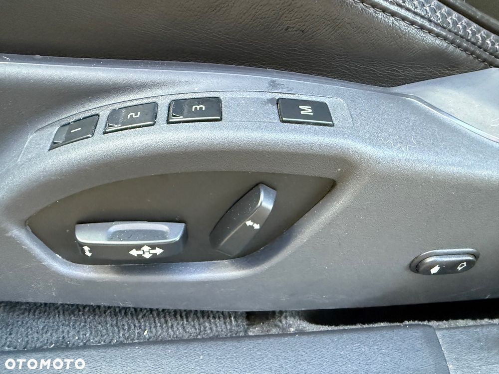 Volvo XC 70 D4 AWD Summum - 18