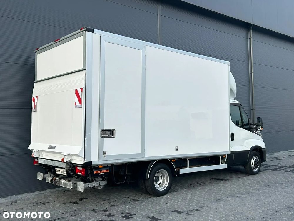 Iveco Daily 35C18 3.0 HPI Hi-Matic Kontener 8 palet + winda 1000kg + drzwi boczne **LED**Niski przebieg**Climatronic**Sprowadzony**2021R** - 3