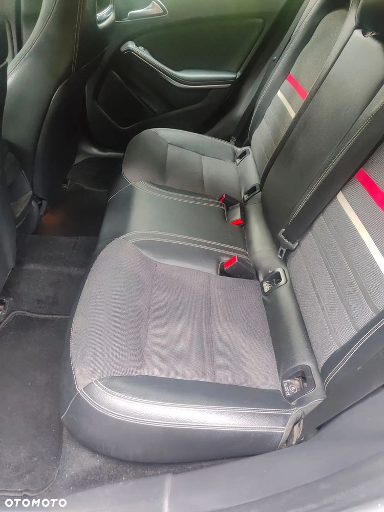 Mercedes-Benz Klasa A 180 CDI BlueEffICIENCY Edition - 10