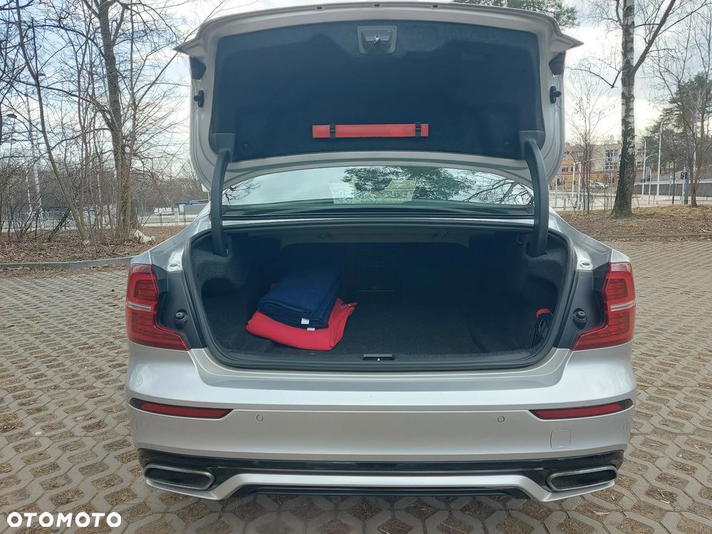 Volvo S60 T4 R-Design - 20
