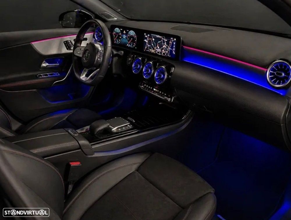 Mercedes-Benz A 250 Limousine e AMG Line - 11