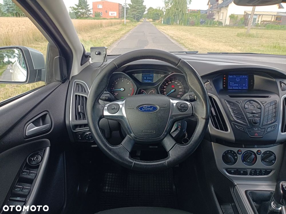 Ford Focus 1.6 TDCi DPF SYNC Edition - 14