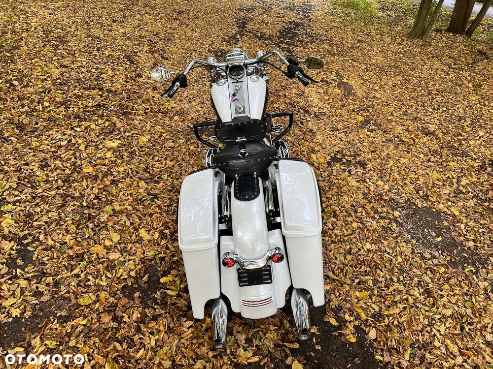 Harley-Davidson Touring Road King - 16