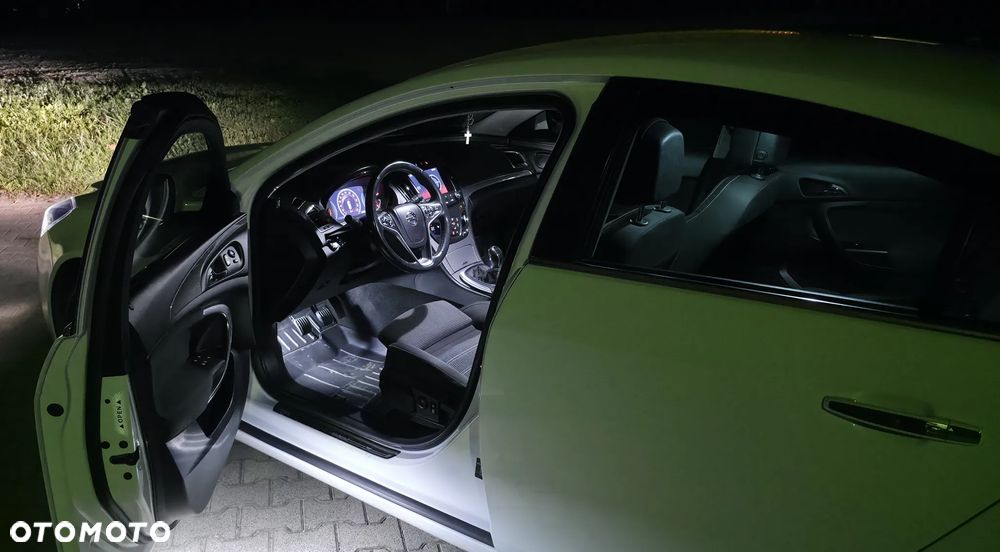 Opel Insignia 1.6 T Cosmo S&S - 22