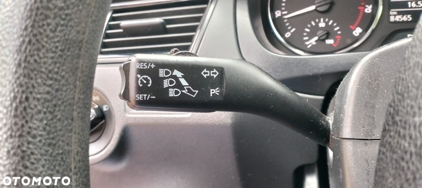 Skoda RAPID 1.2 TSI Ambition - 13