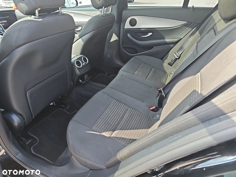 Mercedes-Benz Klasa E 300 de 4Matic 9G-TRONIC Avantgarde - 24