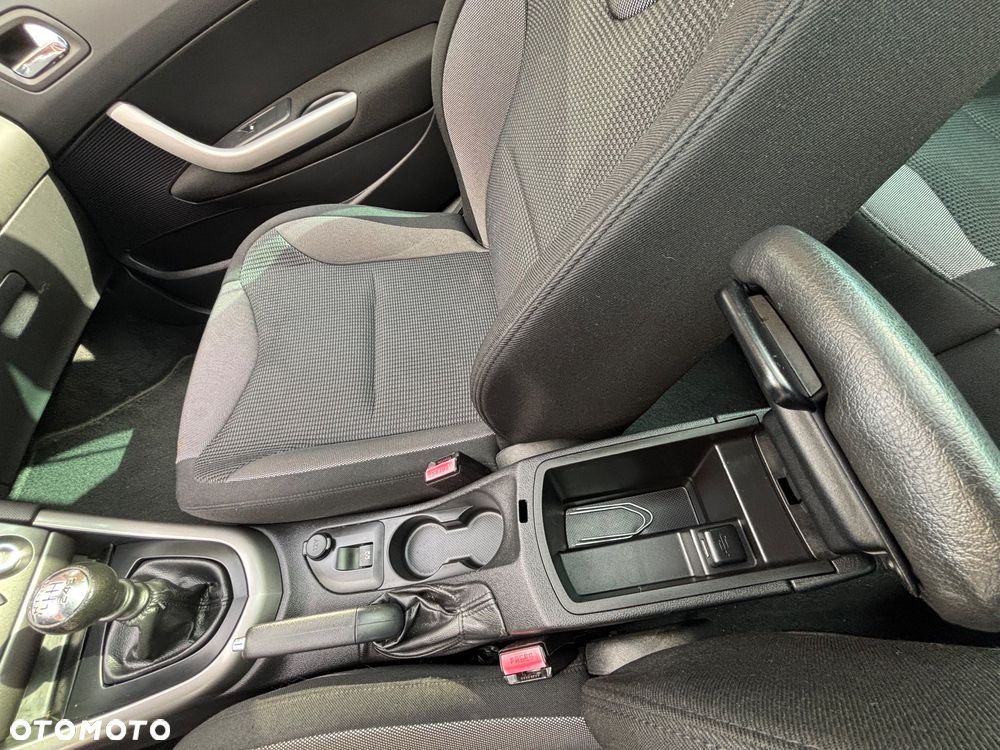 Peugeot 308 e-HDi FAP 110 Stop&Start Family - 20