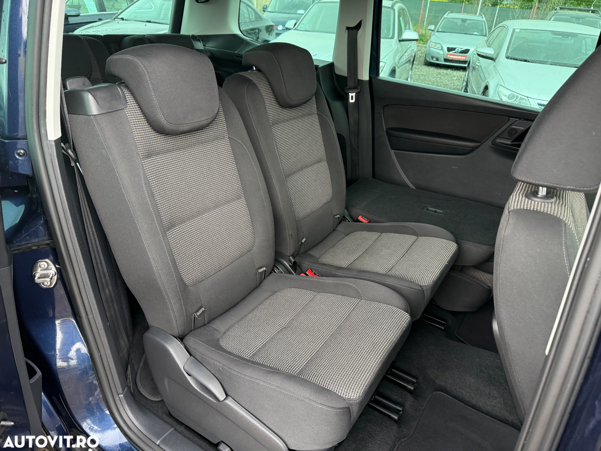 Volkswagen Sharan 2.0 TDI BlueMotion Technology Trendline - 12