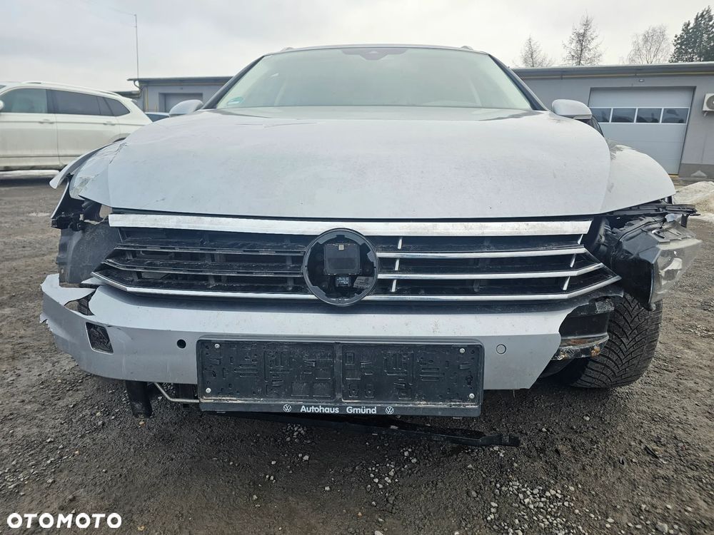 Volkswagen Passat 2.0 TDI SCR DSG Highline - 4